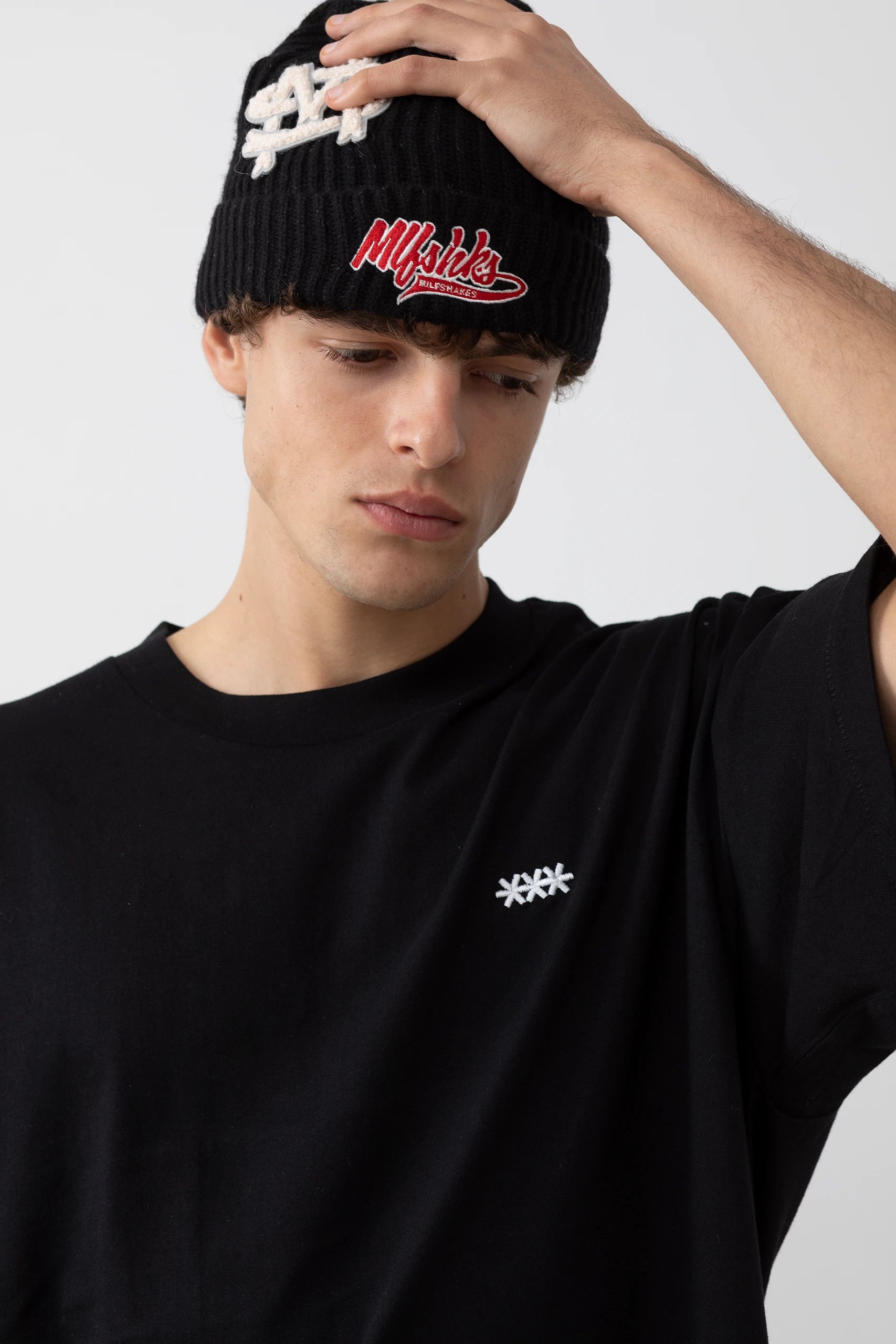 DAILY *** BLACK
