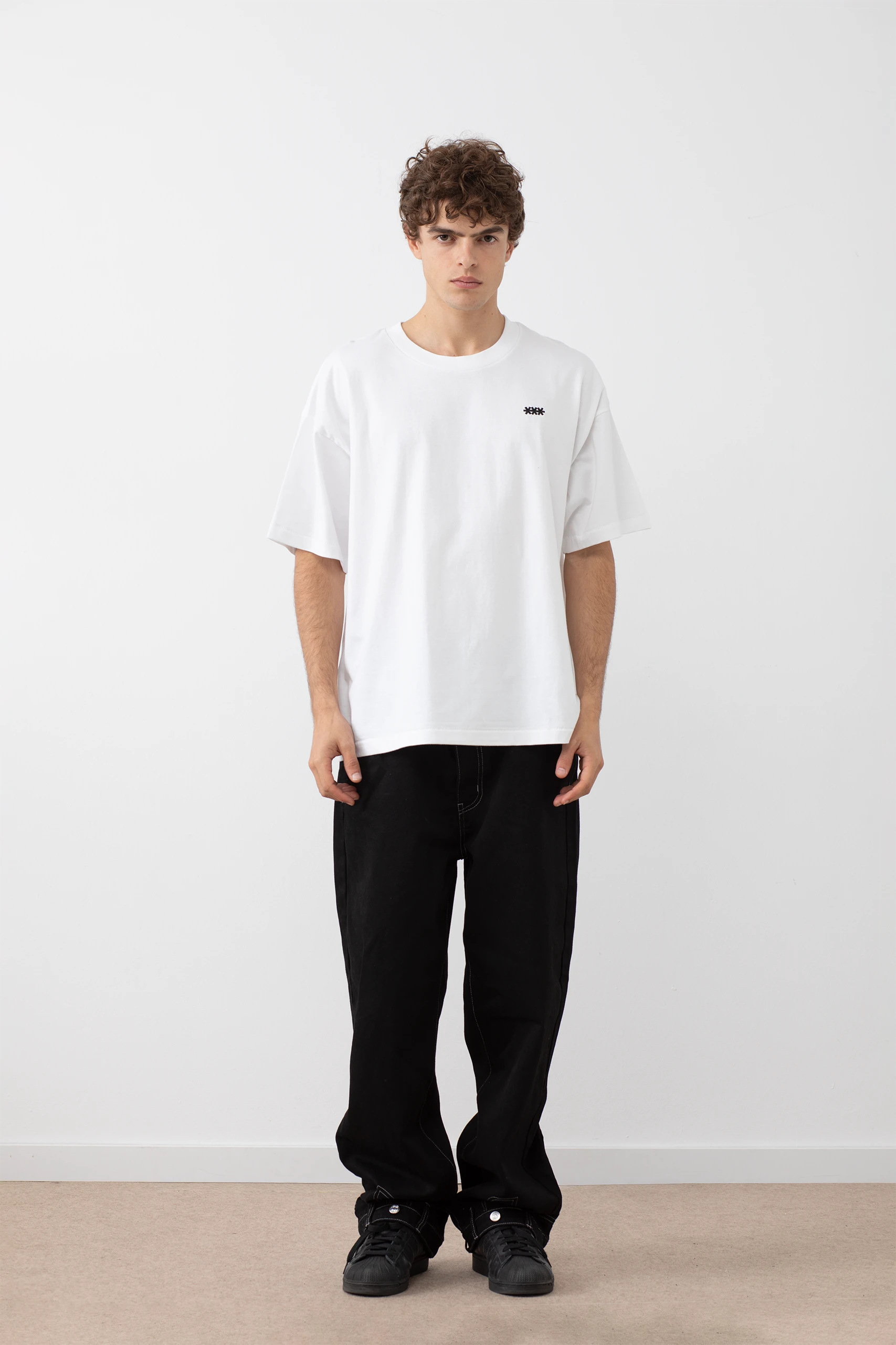 DAILY *** WHITE