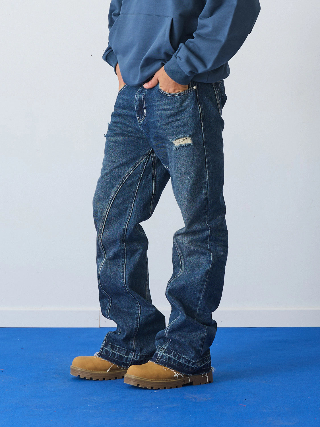 Washed knees Flare denim