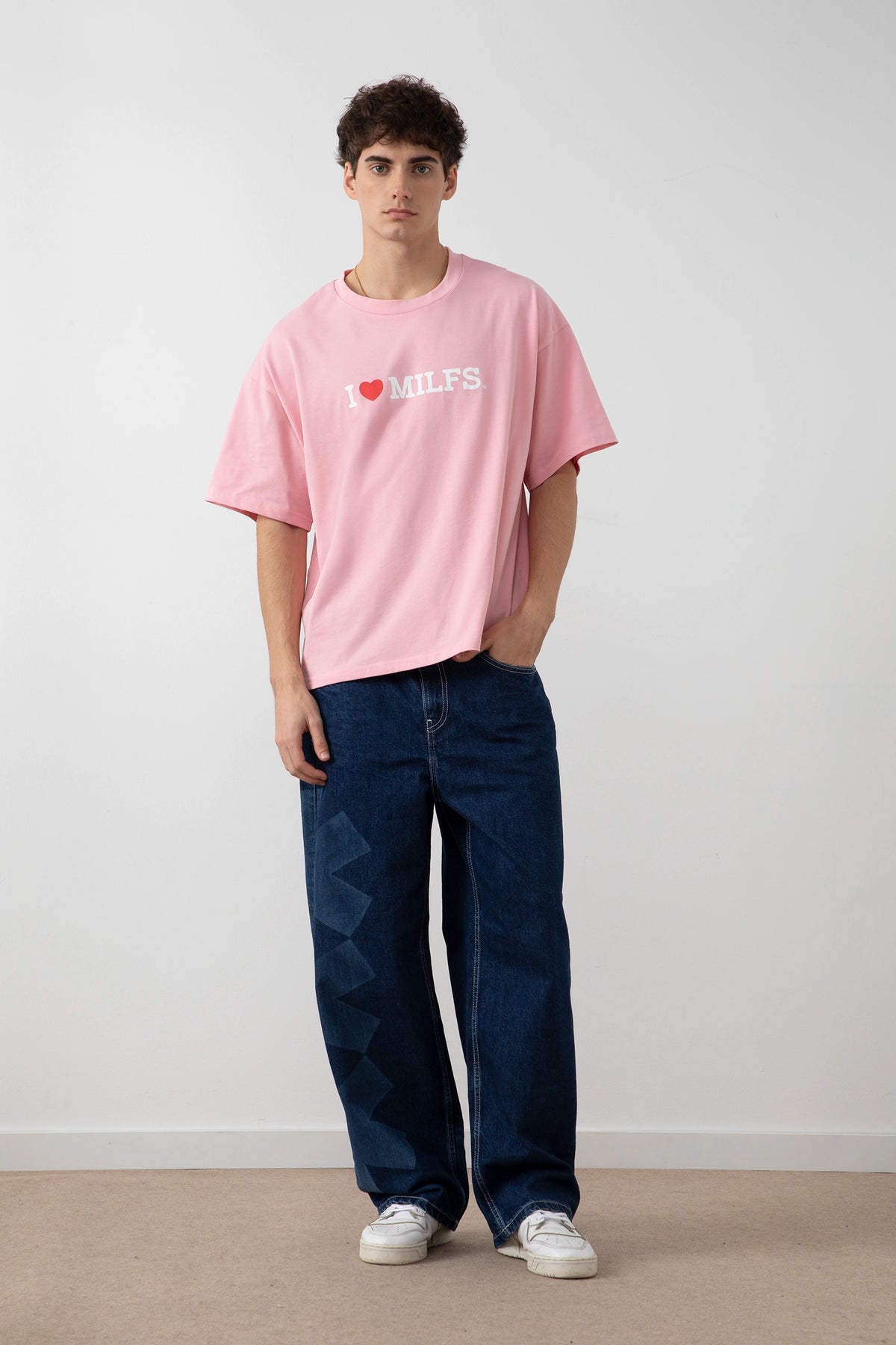SOUVENIR TEE PINK