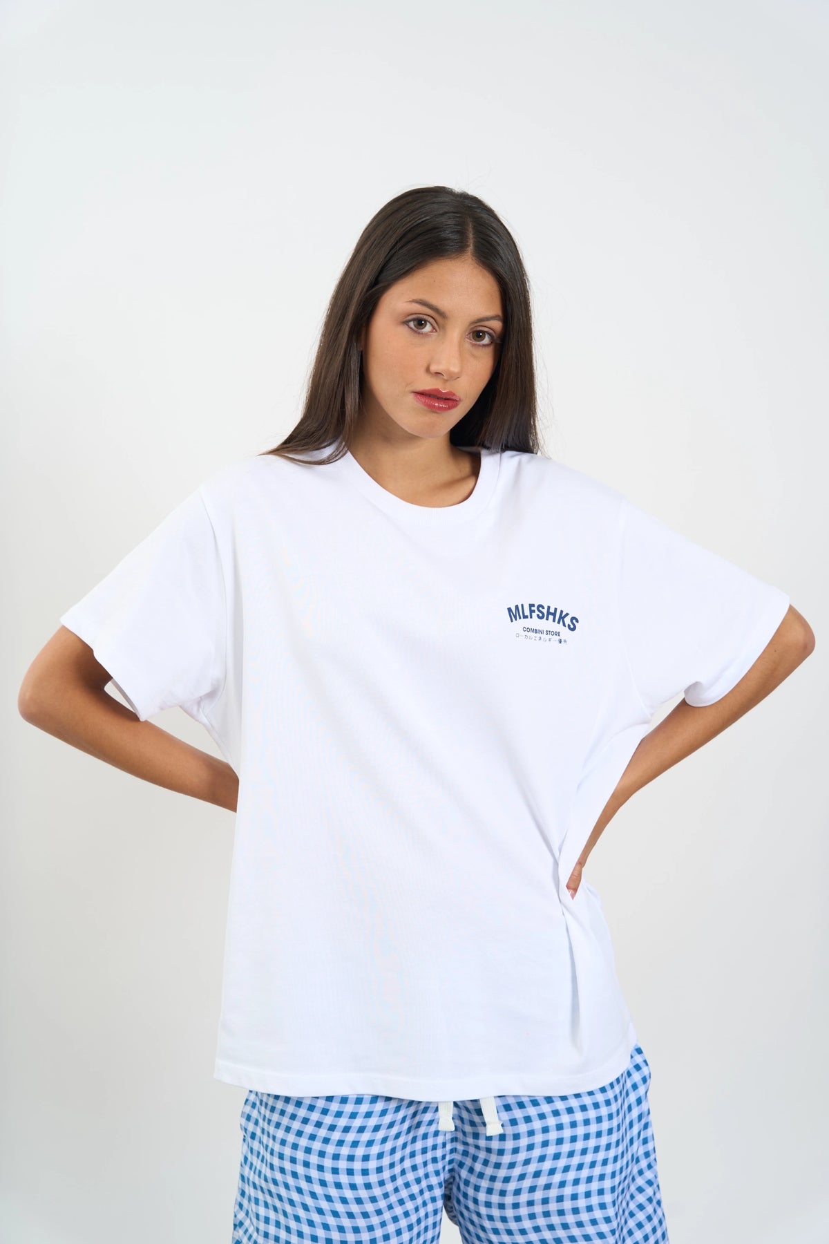 KONBINI WHITE TEE