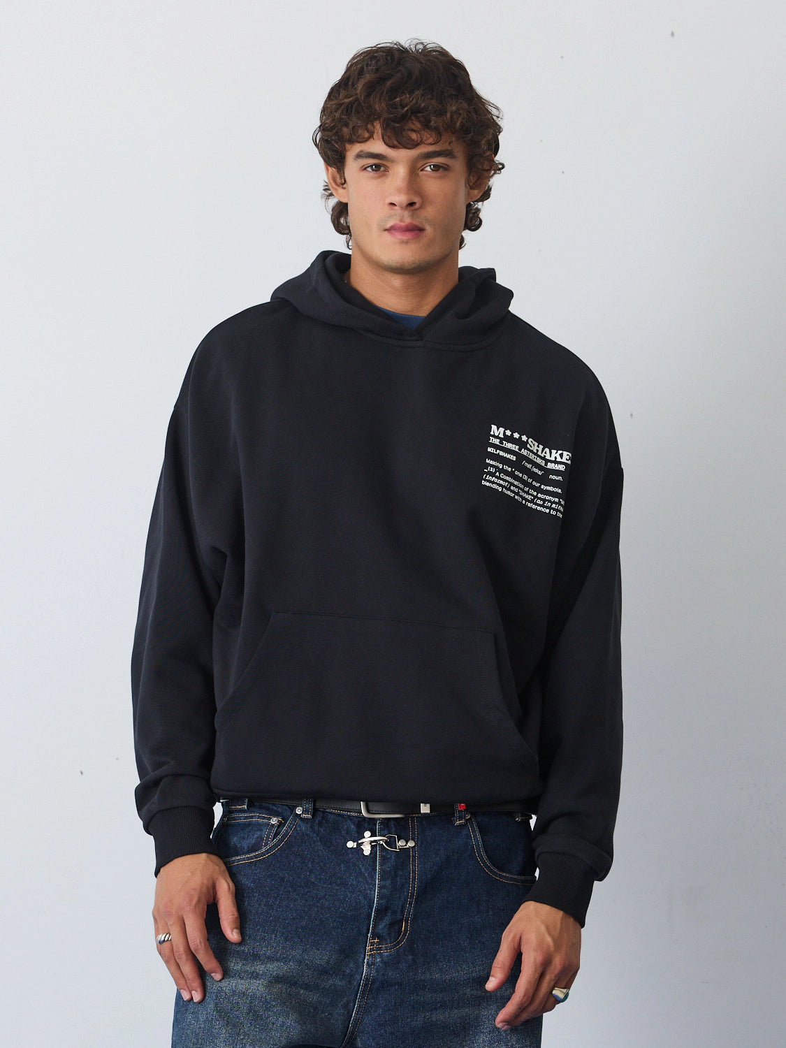 *** HOODIE BLACK